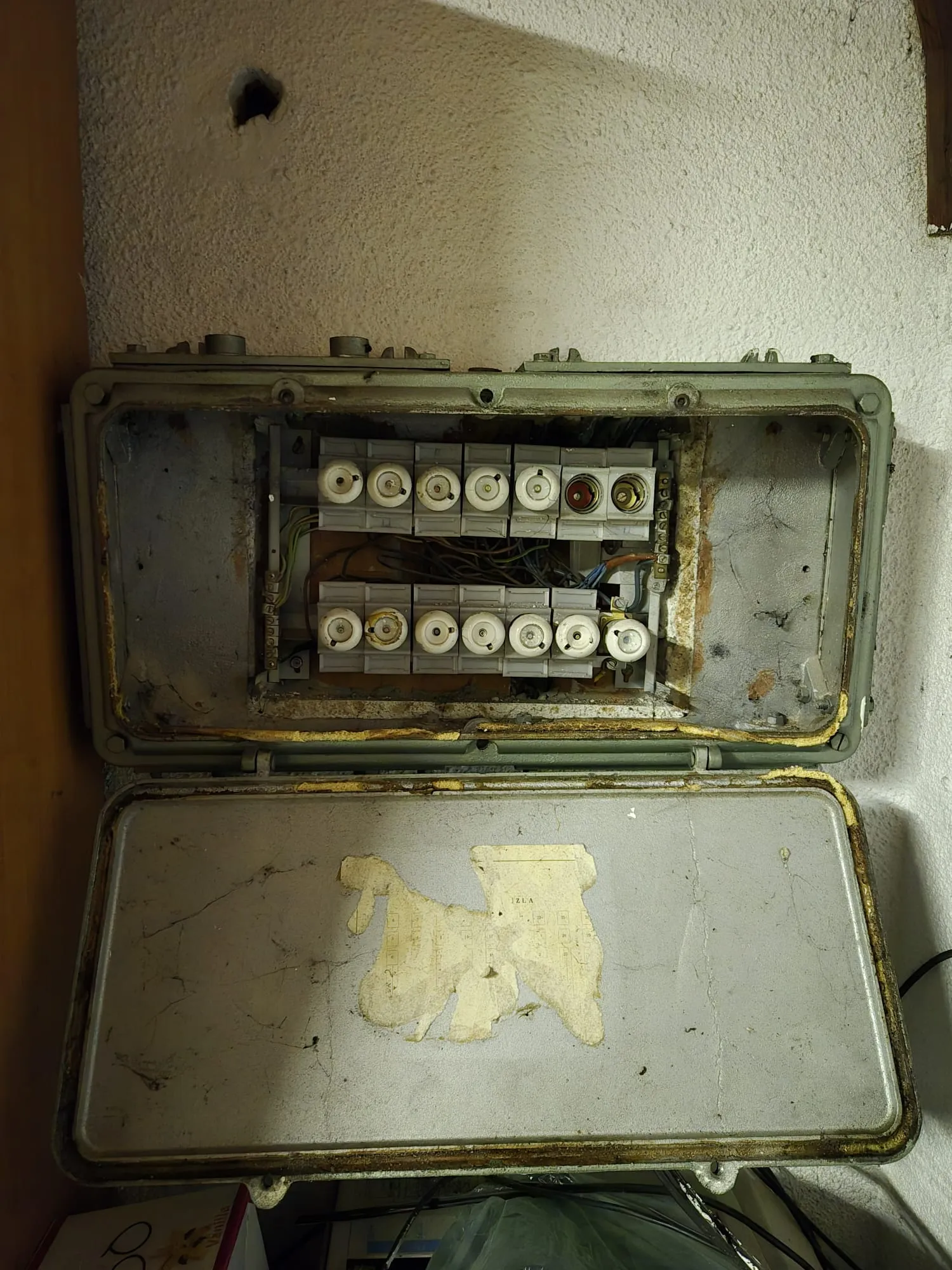 Instalacije u zidovima